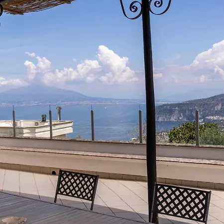 Milena Modern Elegance Views And Guest Services By Feeling Italy 索伦托